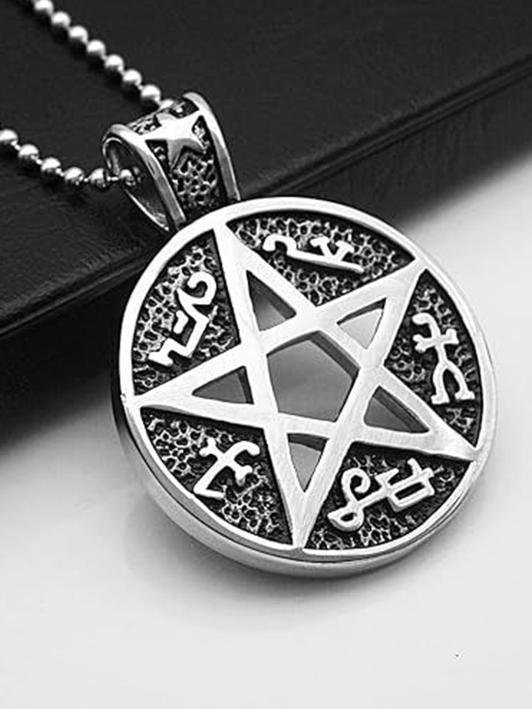 The Roadster Lifestyle Co Men Stainless Steel Silver-Plated Supernatural Pendant & Chain