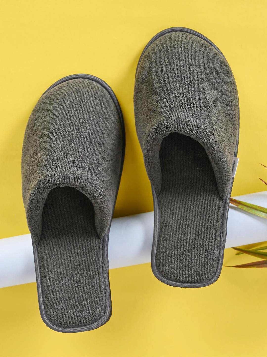 Mifuzi Women Room Slippers