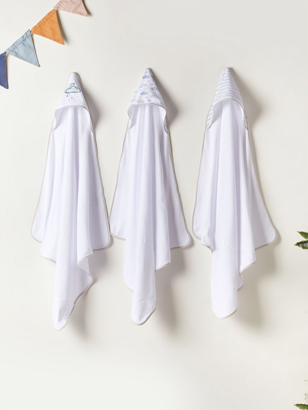 Juniors by Babyshop Kids White 3 Pieces Clouds Printed Hooded Cotton 210 GSM Bath Towel