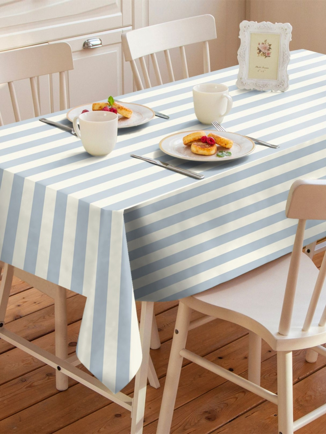 CASABLEU Silver-Toned & White Striped 6 Seater Table Cover