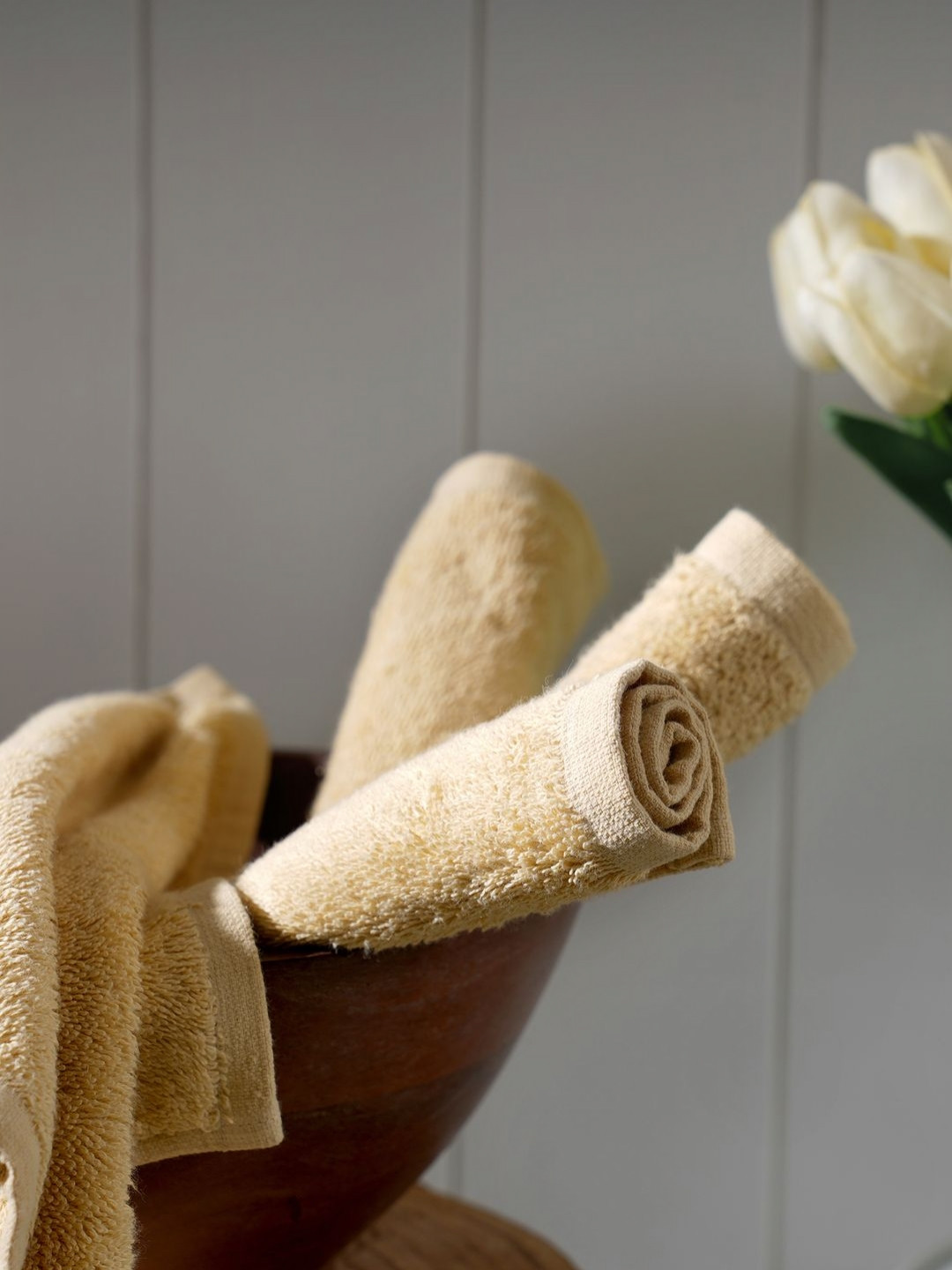 MASPAR Cream-Coloured 4 Pieces Embroidery Cotton Anti-Bacterial & Lint-Free Face Towels