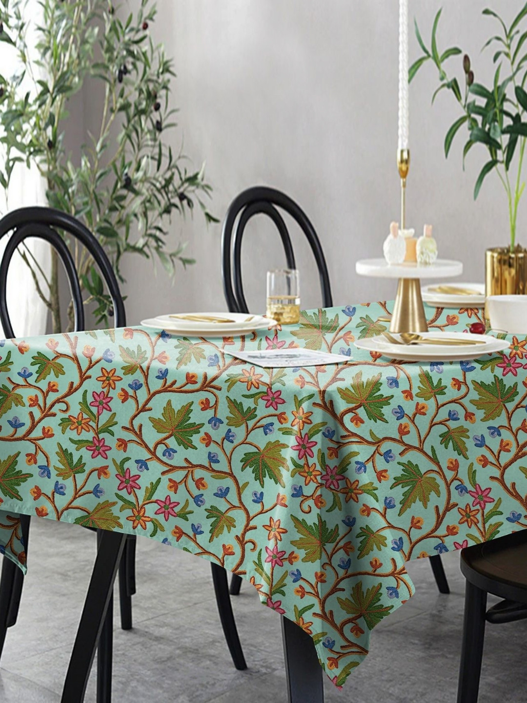 CASABLEU Varoski Kashmiri Green Floral Printed Rectangle 6-Seater Table Covers