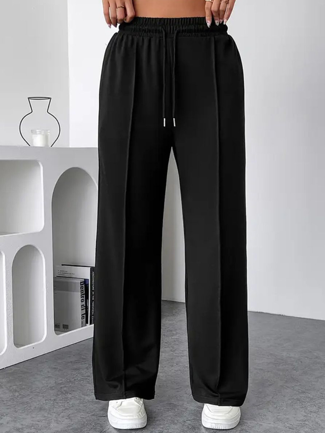 Deslizar Women Relaxed Loose Fit High-Rise Easy Wash Trousers