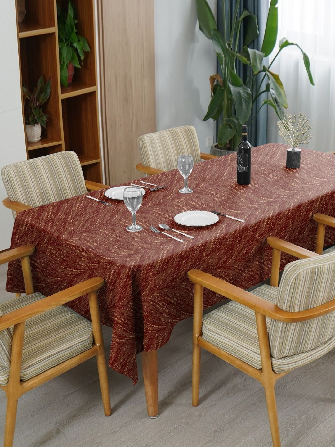CASABLEU Maroon and Beige Floral Printed Rectangle 6-Seater Table Covers