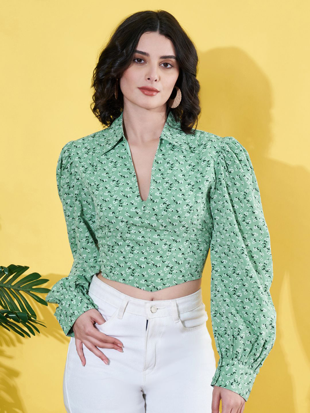 ANVI Be Yourself Women Floral Printed Cuffed Sleeves Crop Top With Smocked detail