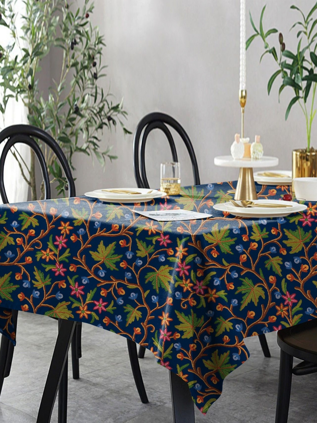 CASABLEU Varoski Kashmiri Navy Blue Floral Printed 6-Seater Table Covers