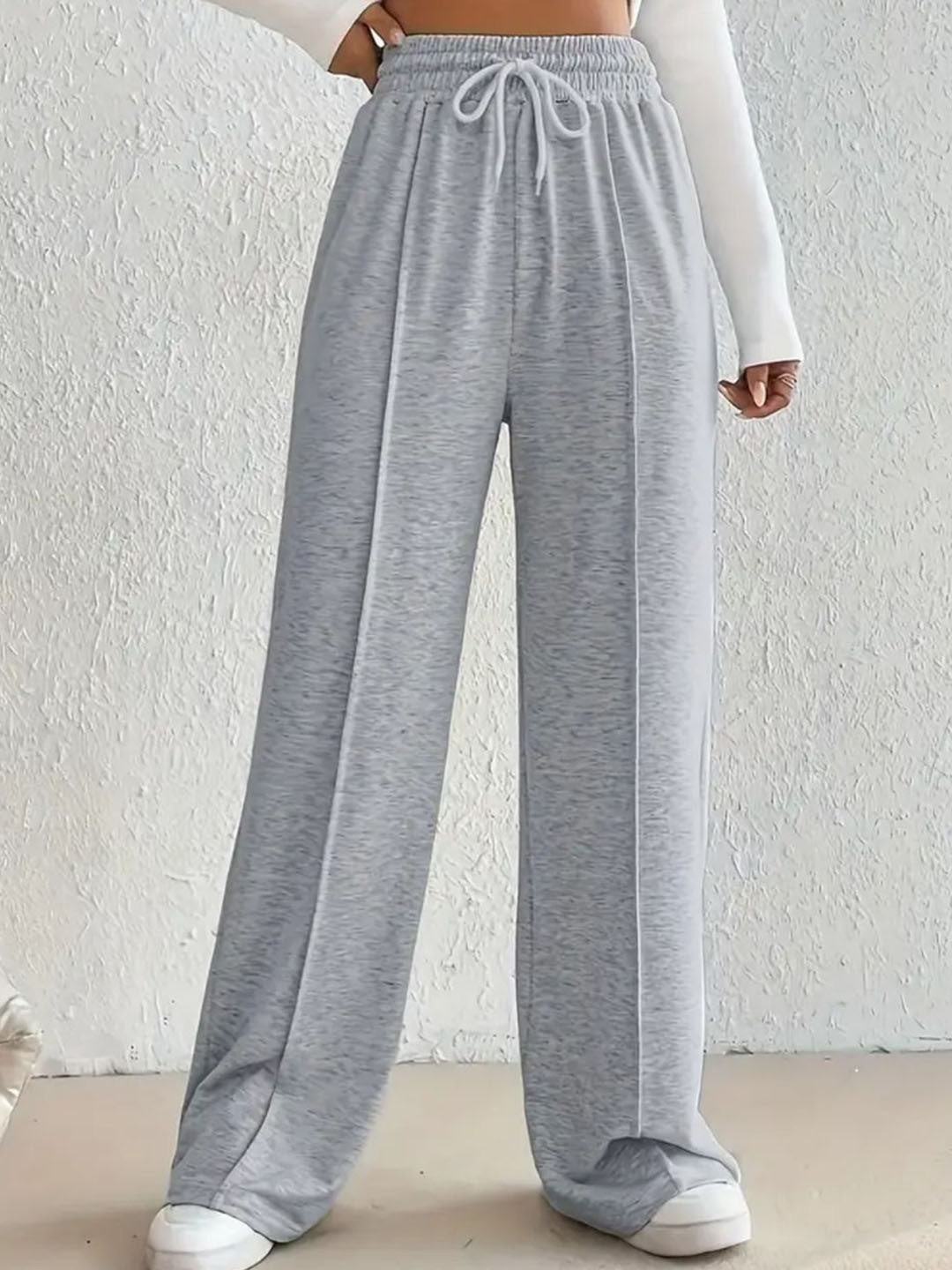 Deslizar Women Relaxed Loose Fit High-Rise Easy Wash Trousers
