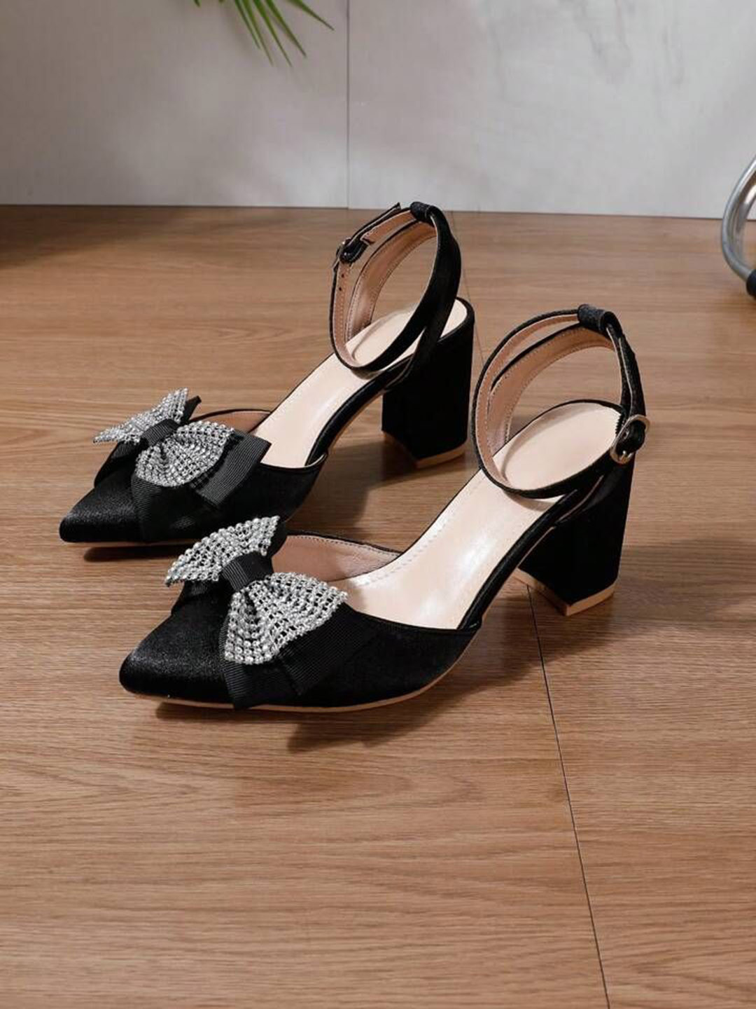 PURPLEHUNT Women Bow Detail Pointed Toe Heels
