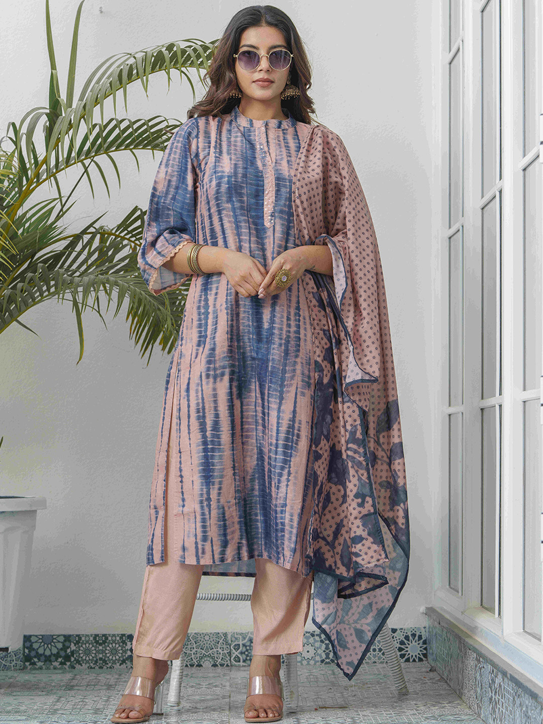 House Of Pataudi Printed Ombre Kurta With Trousers & Dupatta