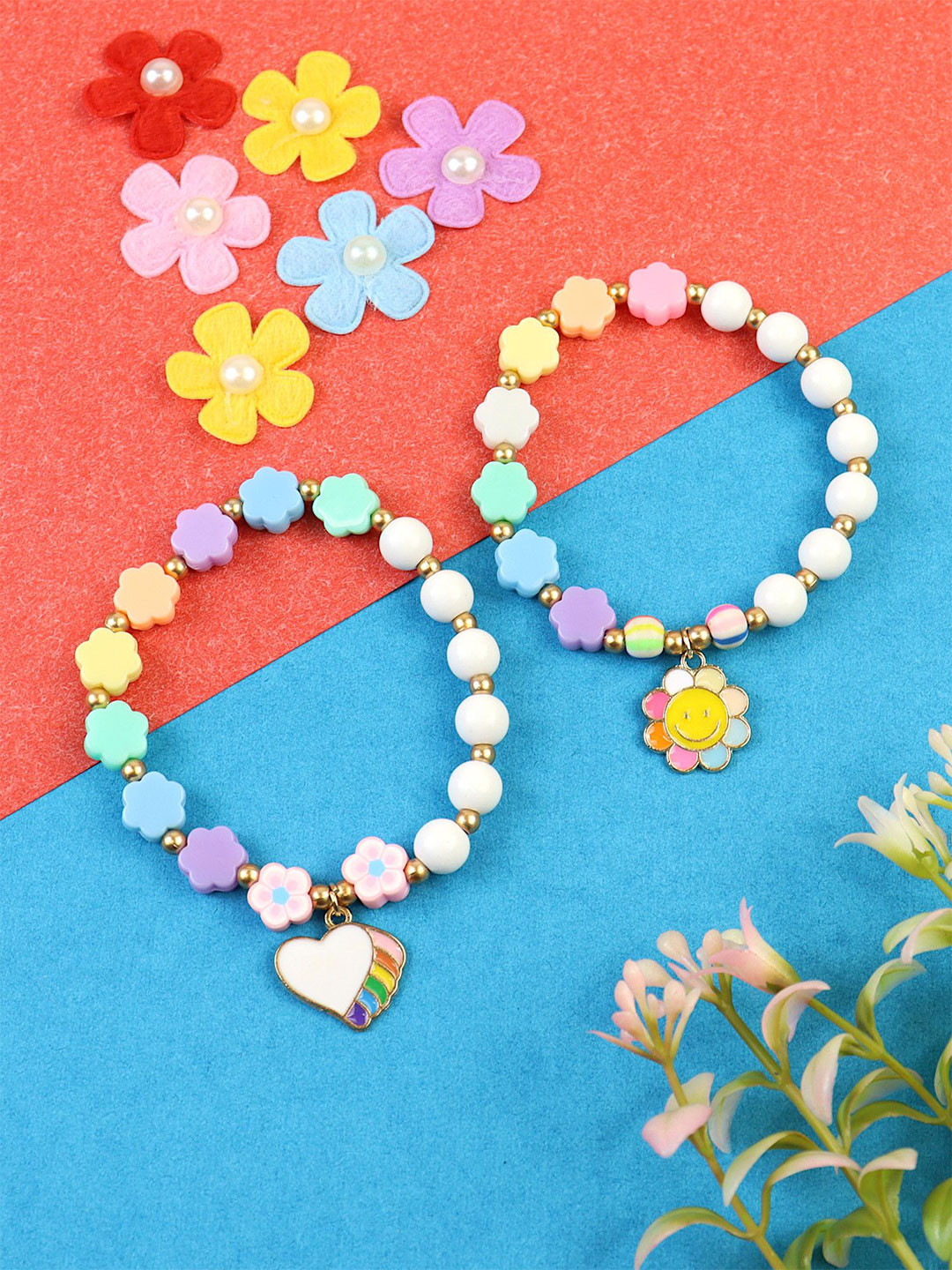 Asthetika Kids Girls Set Of 2 Heart & Smiling Flower Beaded Charm Bracelets