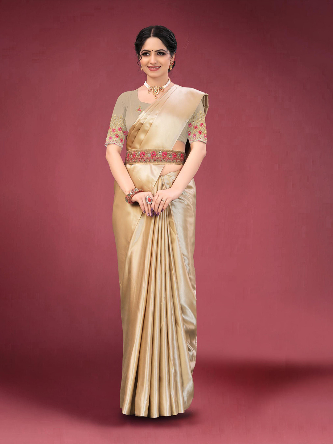 Kandora Belted Saree With Embroidered Blouse Piece