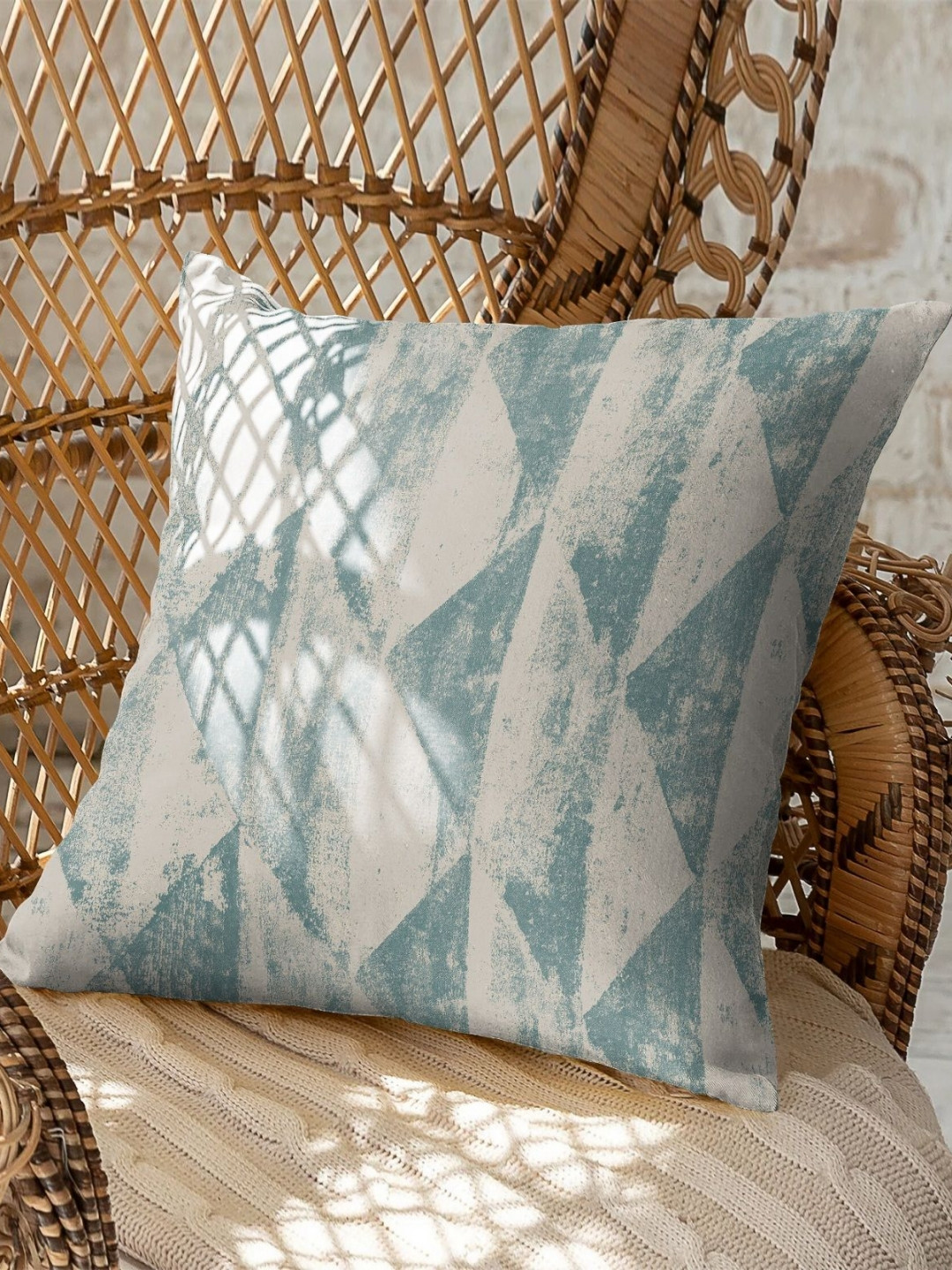 CASABLEU Mystique Sea Green & White 2 Pieces Printed Square Cushion Covers
