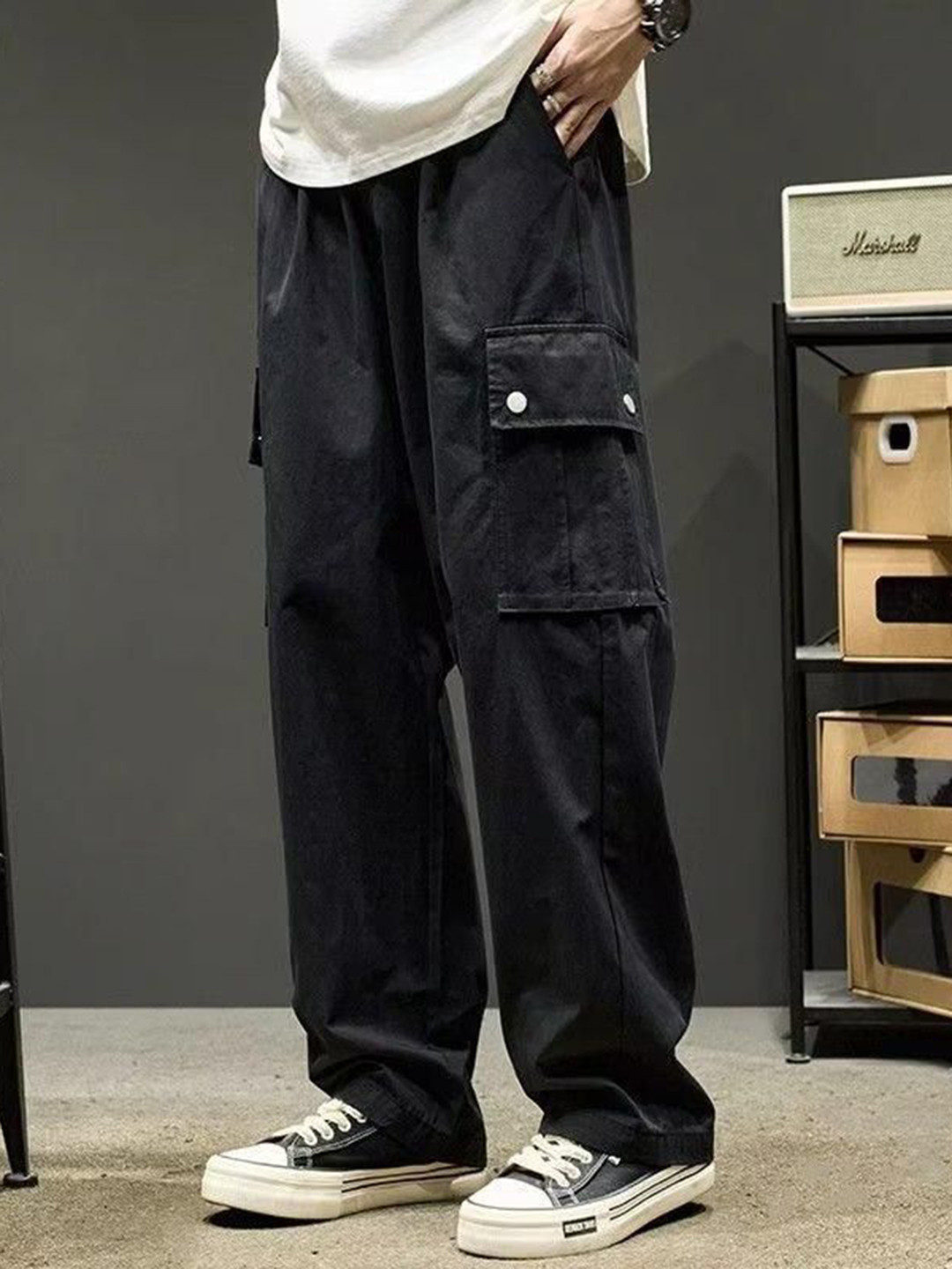 The Roadster Lifestyle Co Men Easy Wash Loose Fit Cargos