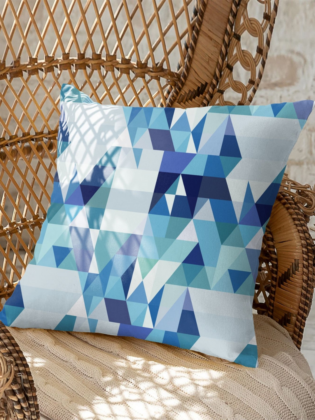 CASABLEU Premium Ruga Blue Geometric Polyester 2 Pcs Square Cushion Covers -18x18In