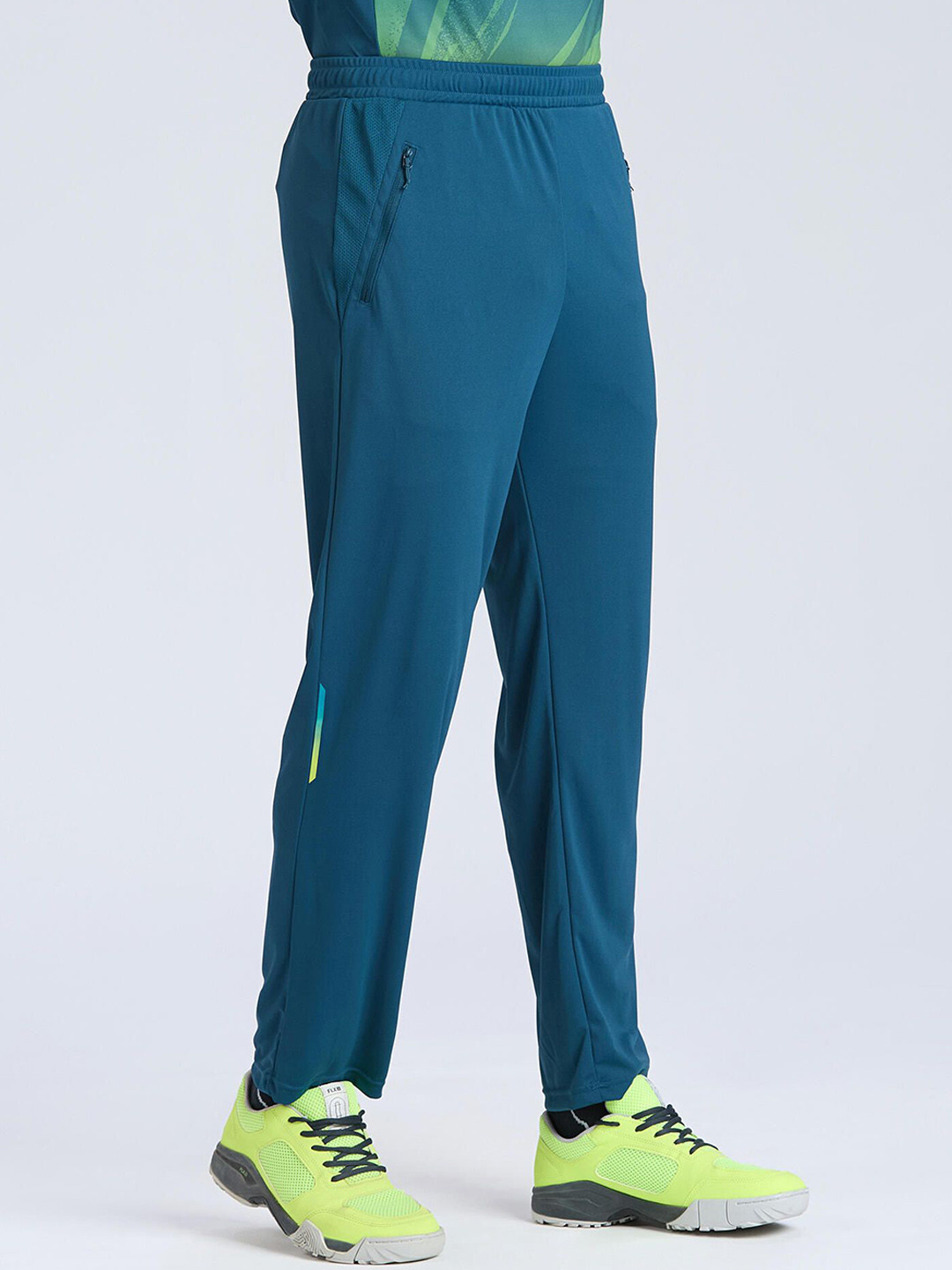 Decathlon FLX Men Mid Rise Relaxed Fit Regular Trousers