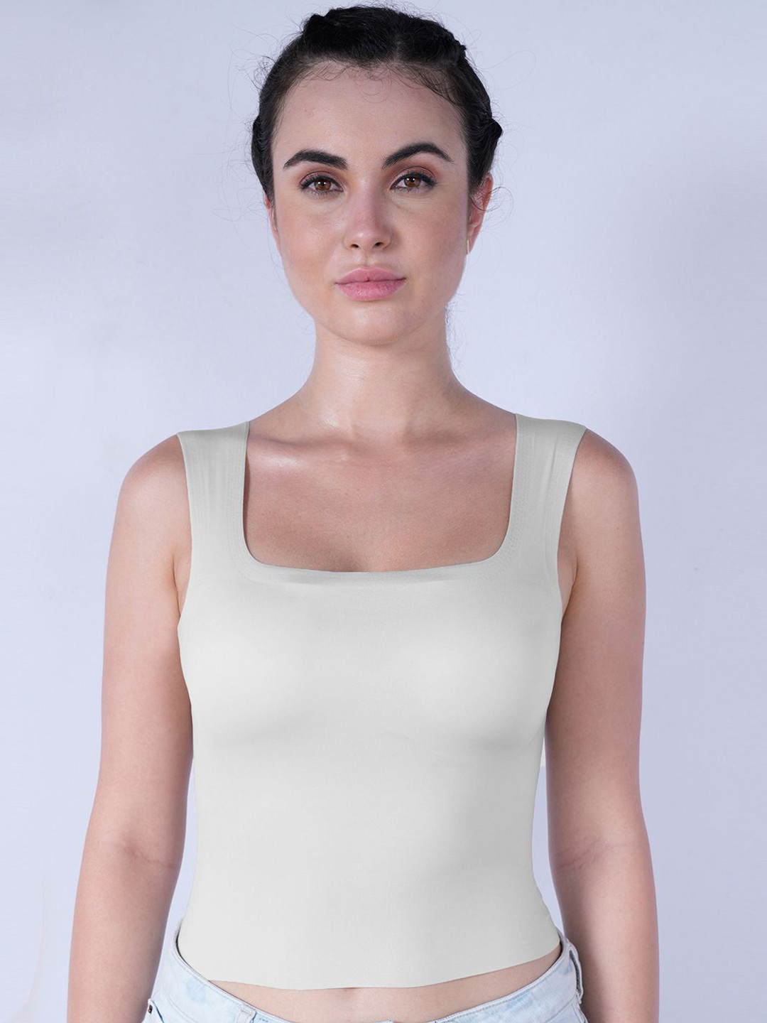 SOIE Women Seamless Broad Straps Padded Bra Top