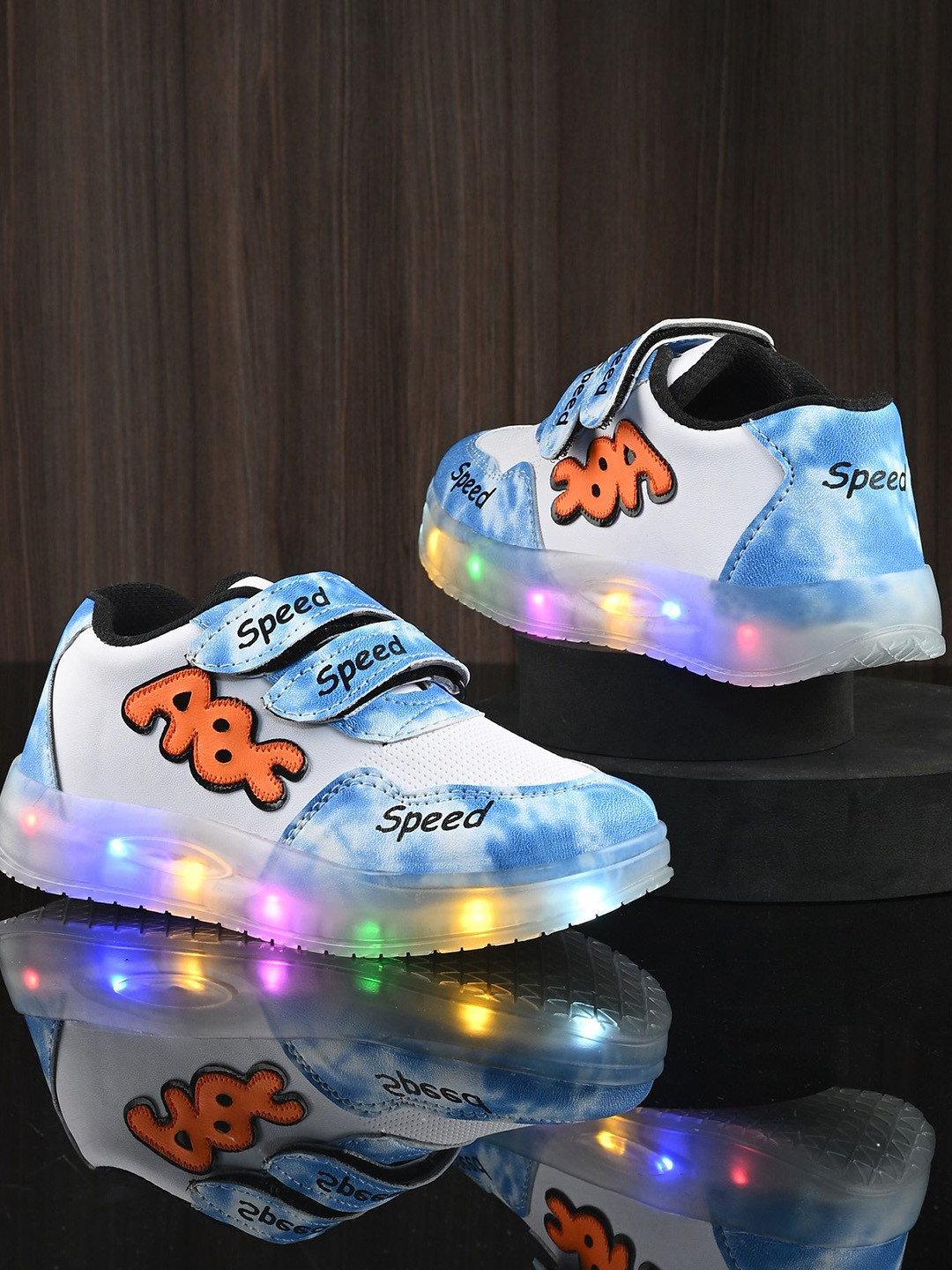 FRESH 1947 FEET Kids LED Printed Lightweight Sneakers