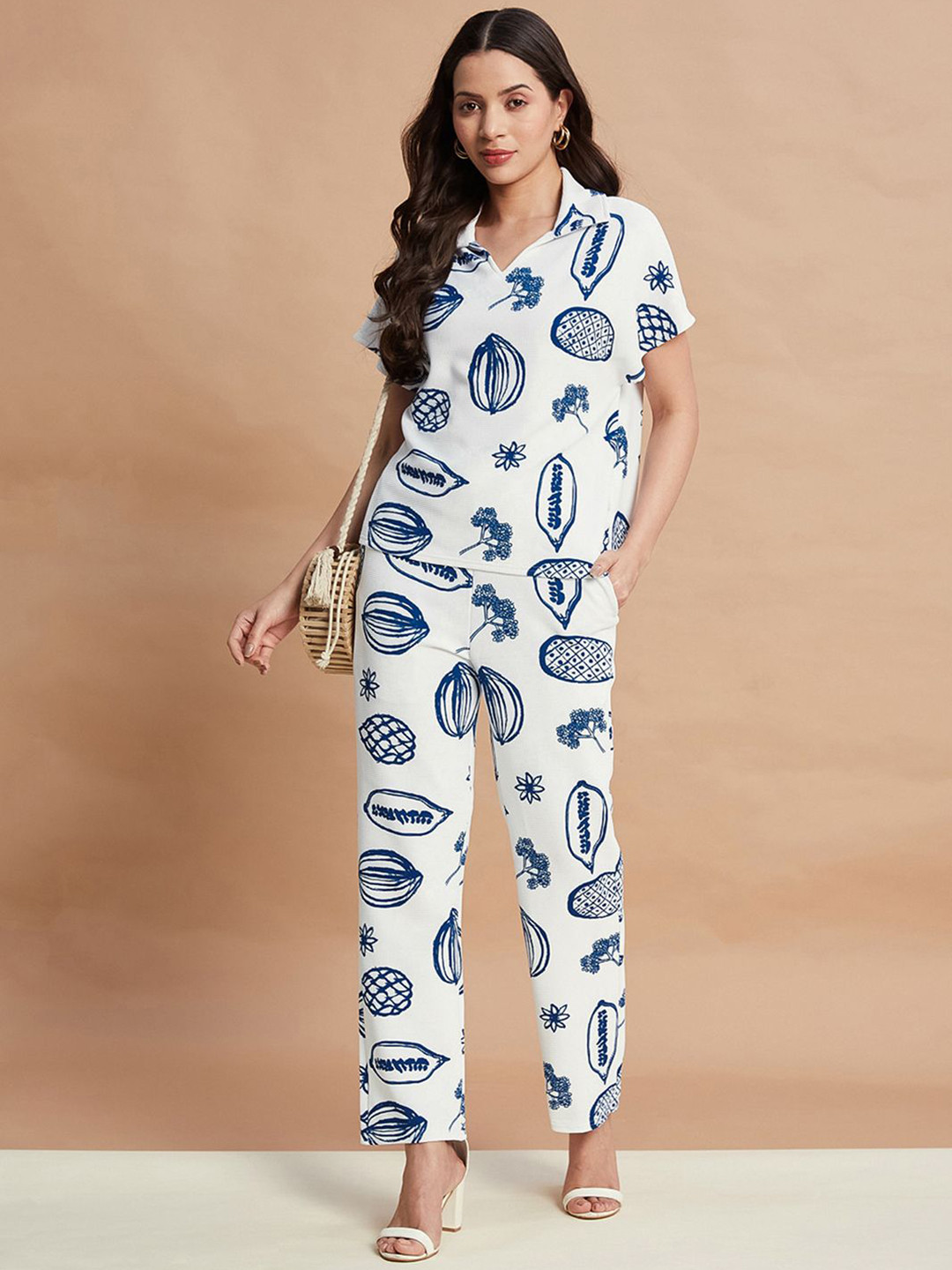 Selvia Printed Shirt Collar T-Shirt With Trouser