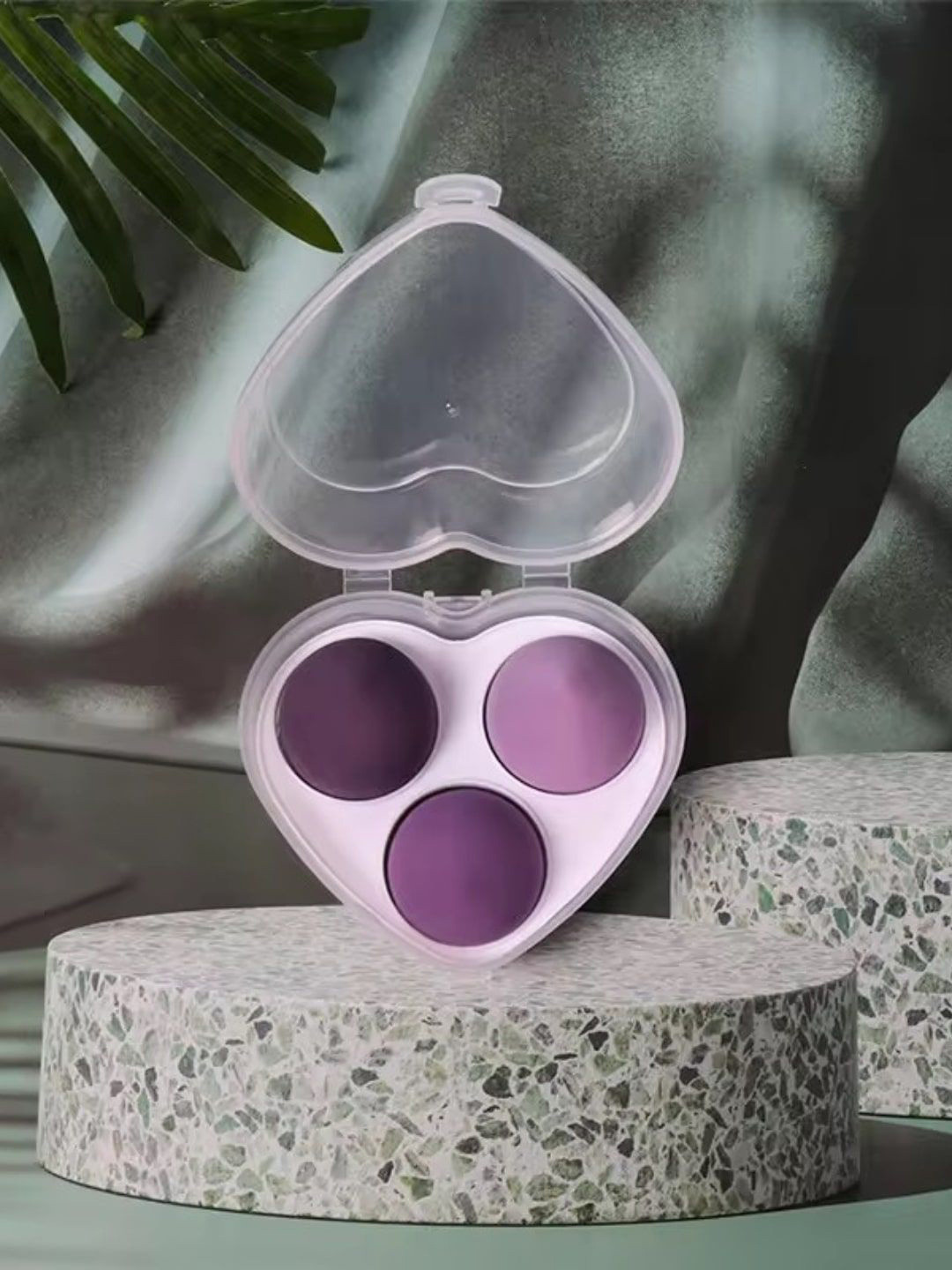 FEELHIGH Set Of 3 Makeup Blender Sponge With Heart Shape Box