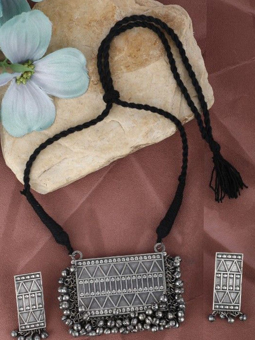 Sangria Silver Plated Geometric Jewellery Set