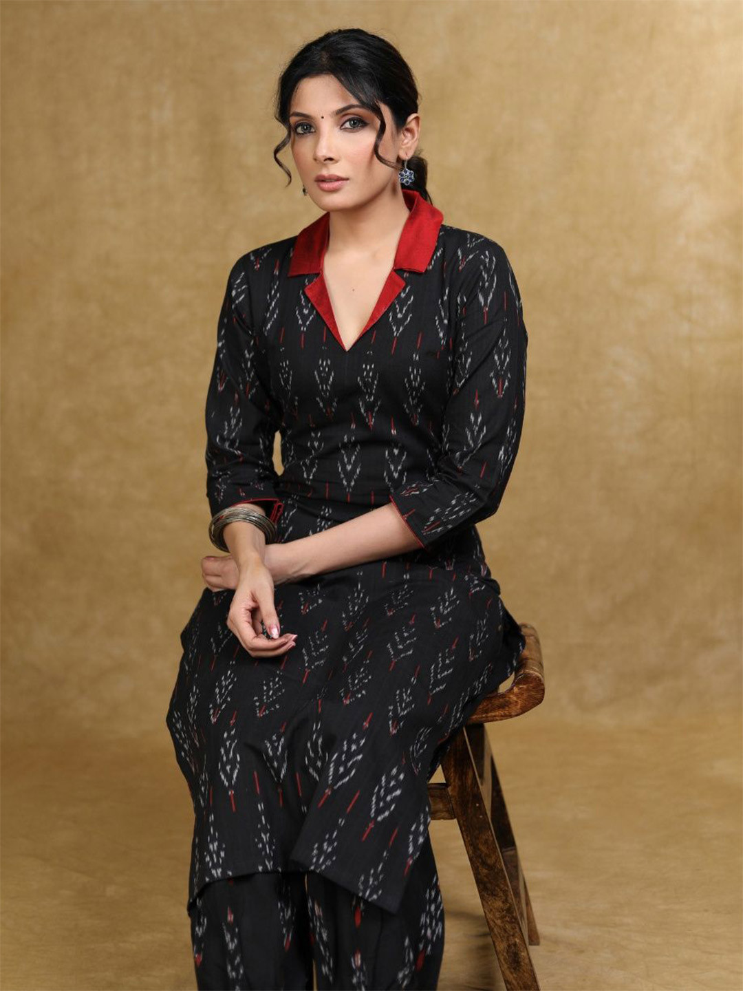 SUJATRA Ethnic Motifs Printed Lapel Collar Ikat Cotton Straight Kurta