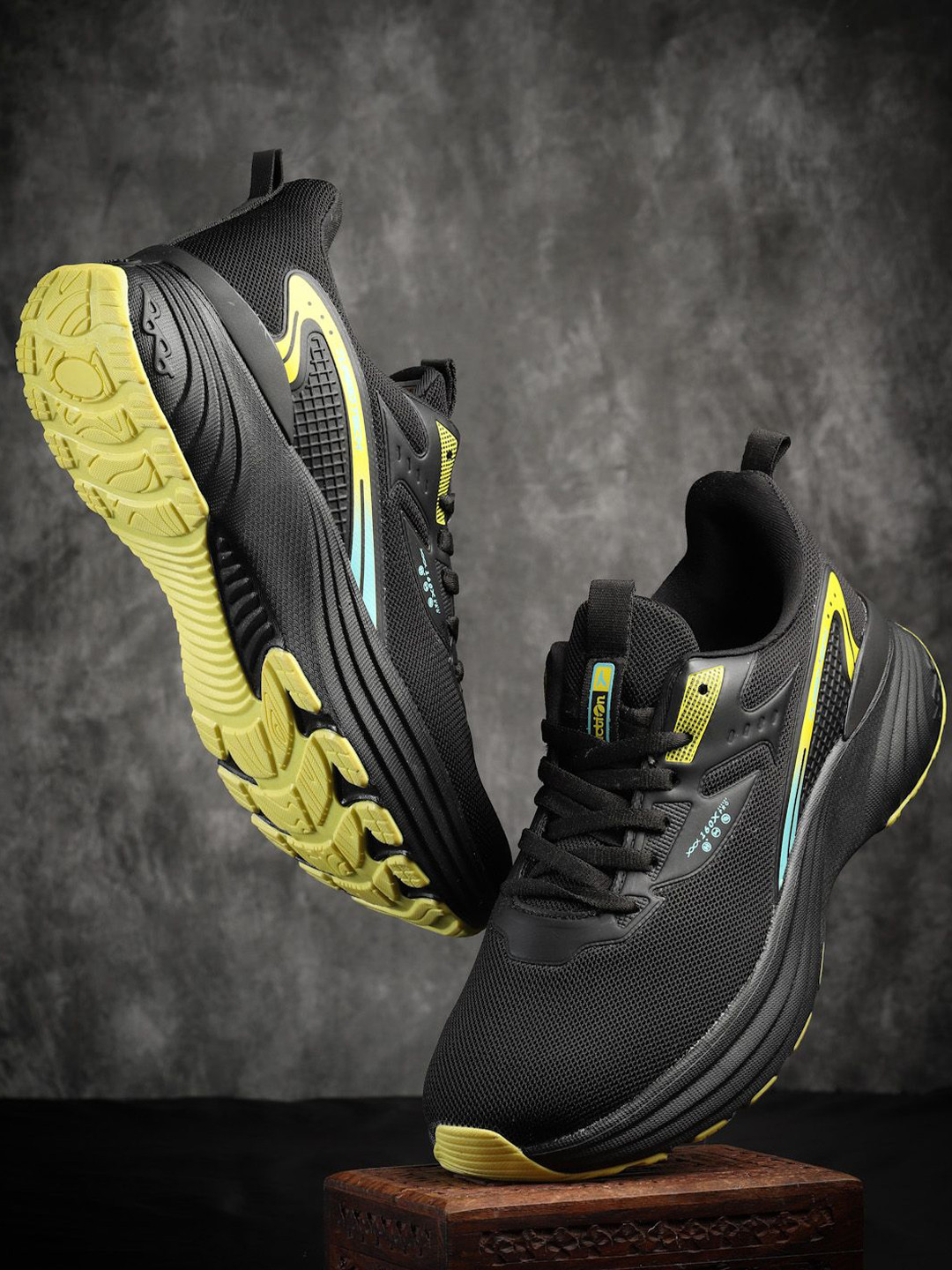 Action BULLET Men Mesh Running Non-Marking Shoes