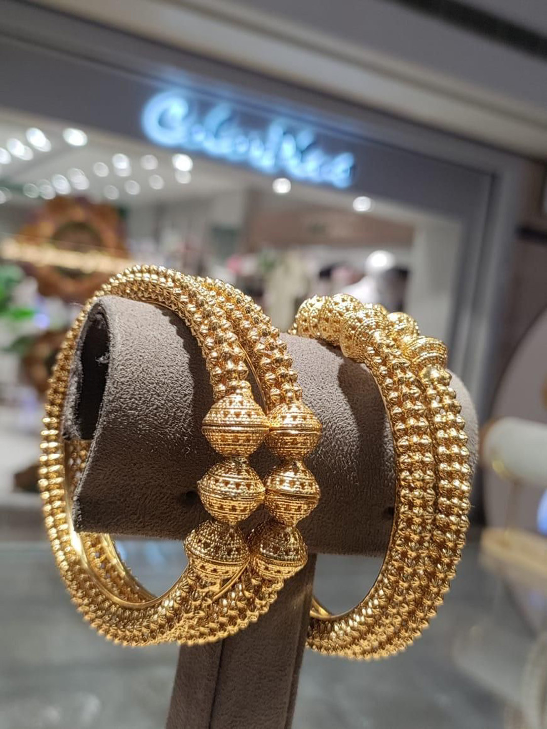 WTF - WEAR THE FASHION Set Of 4 Gold-Plated Intricate Textured Bangles