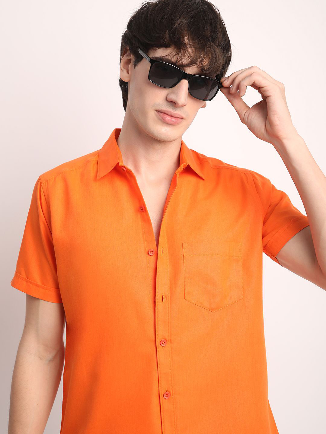 THE BEETEL HOUSE Men New Fit Solid Spread Collar Cotton Casual Shirt