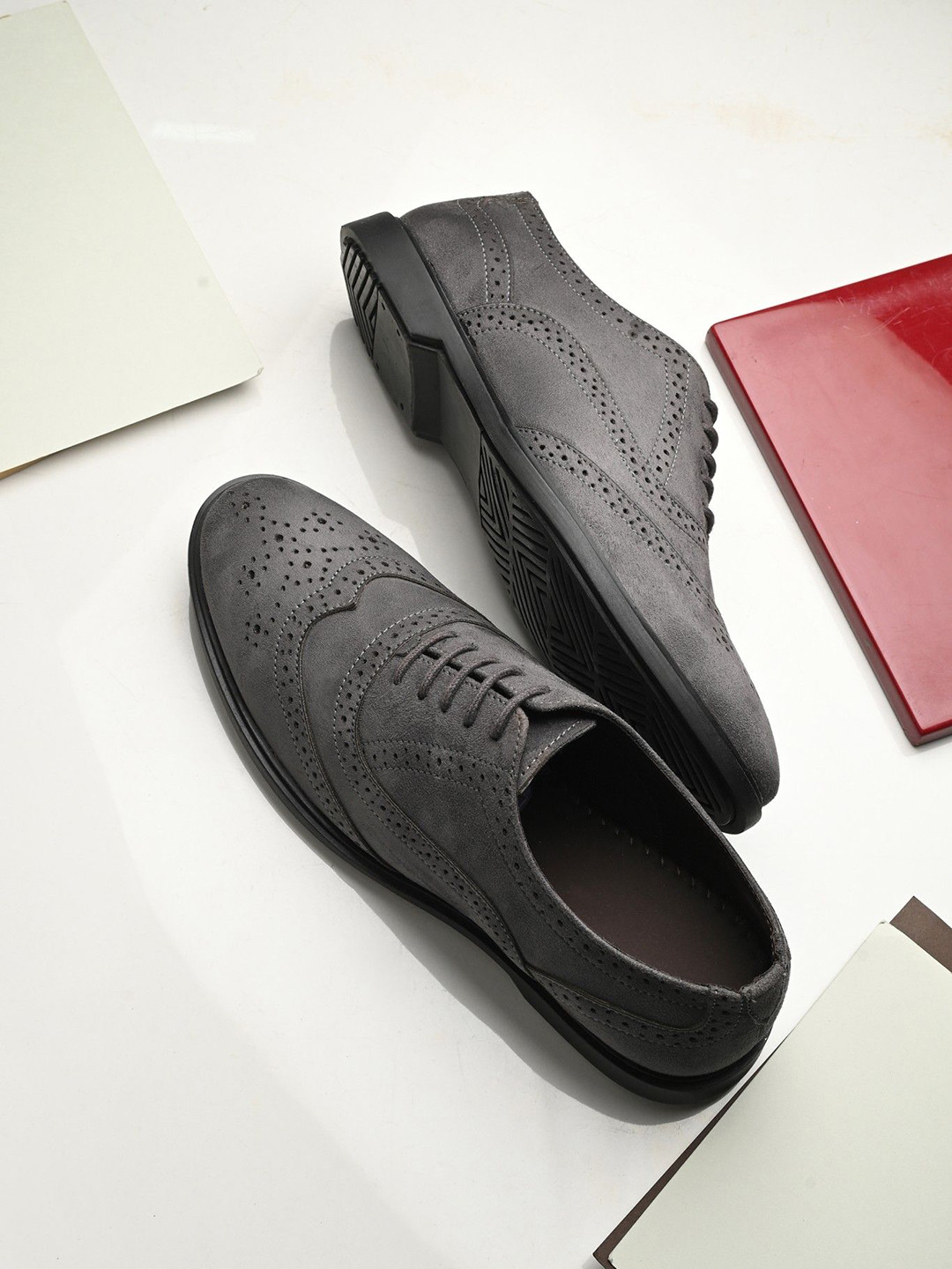 BIZZARO Men Synthetic Leather Casual Brogues