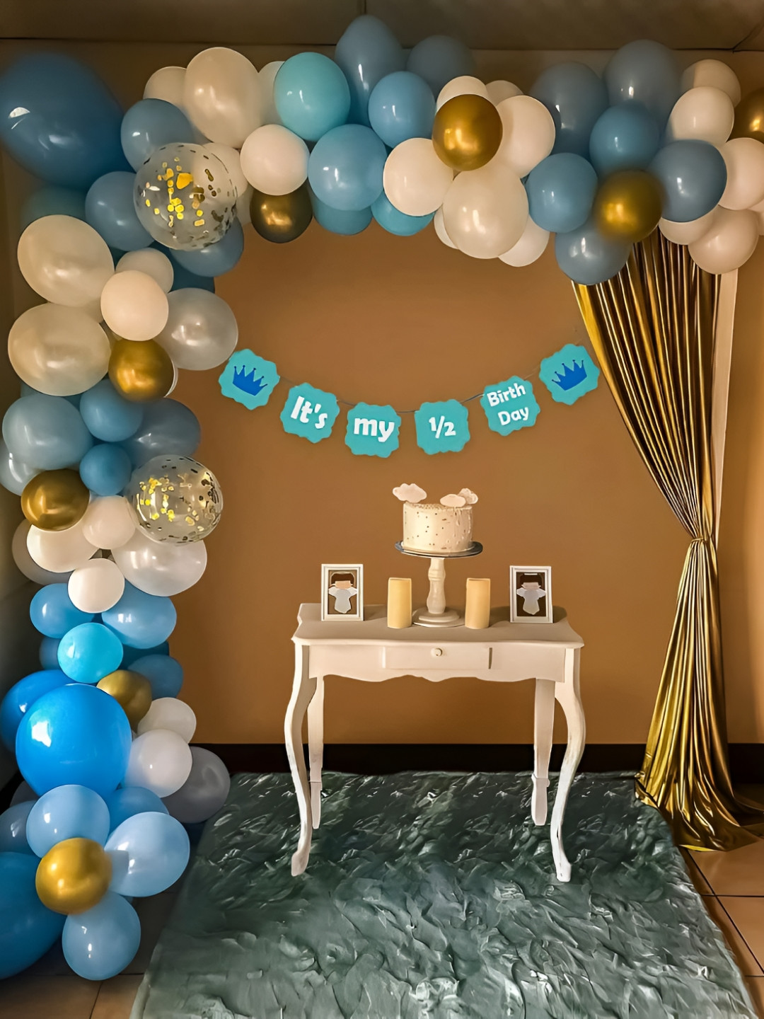 Special You 70-Pieces Blue Theme Birthday Decoration Kit