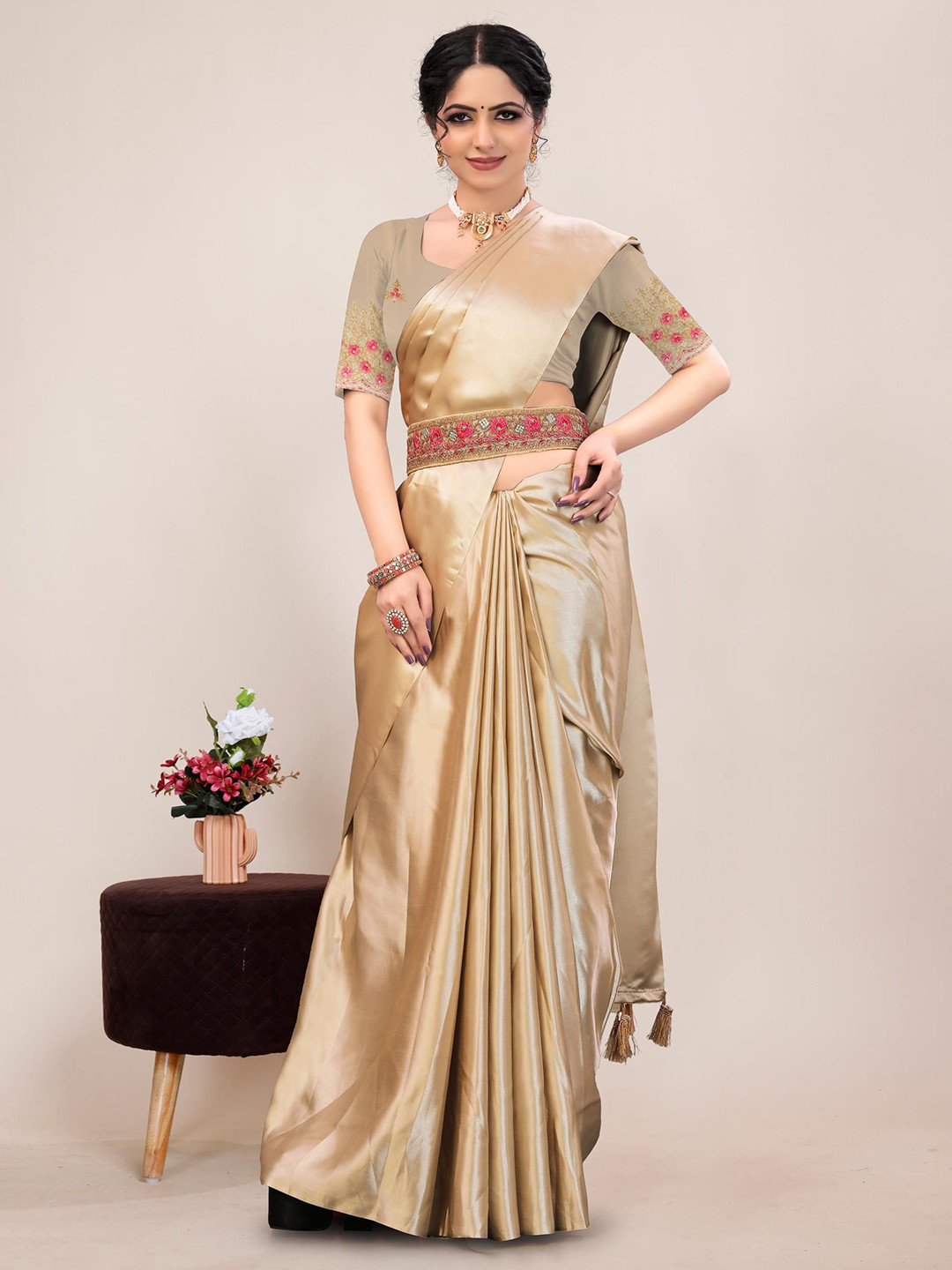 Kandora Solid Satin Belted Saree