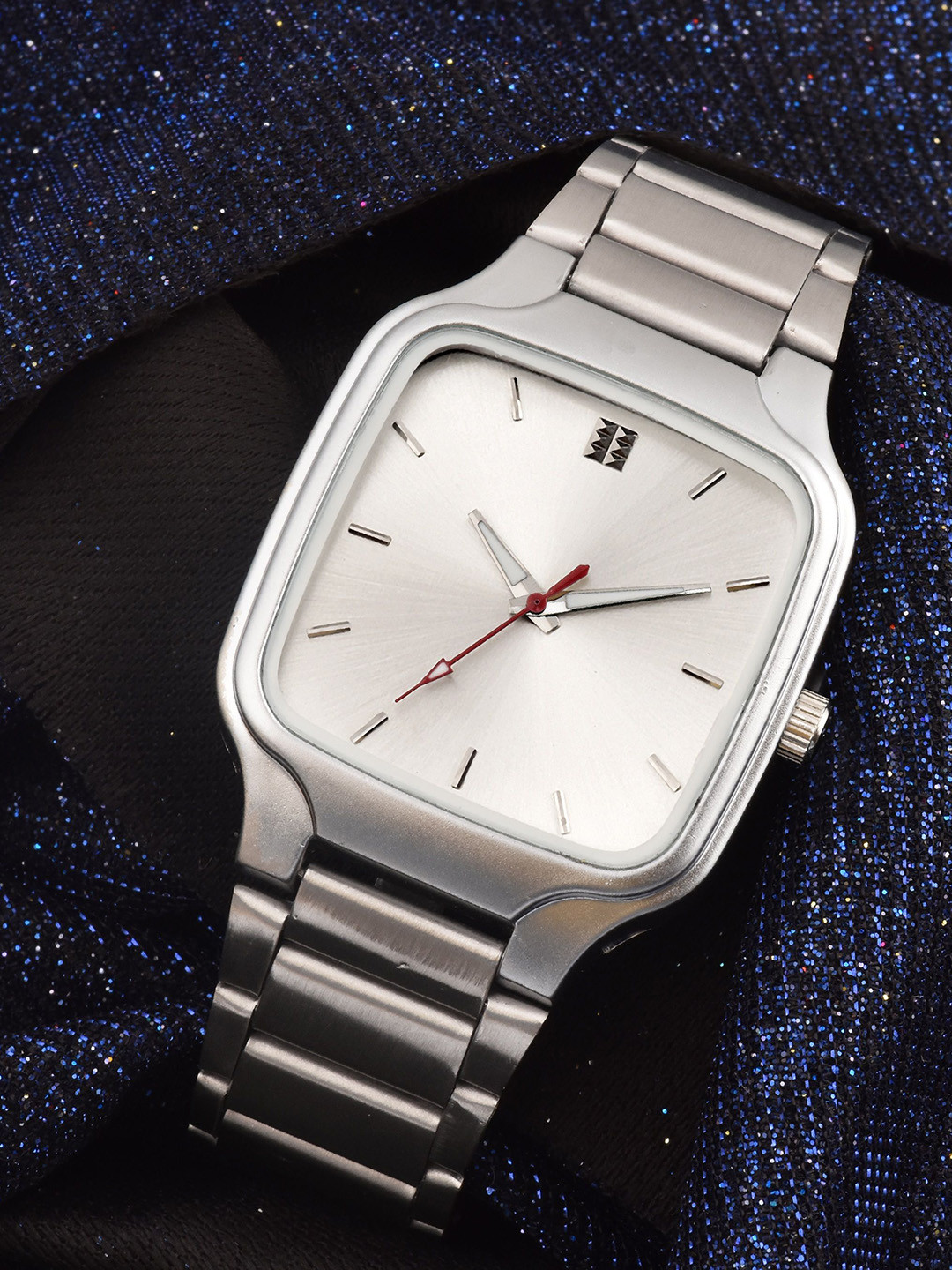 SWADESI STUFF Men Dial & Reset Time Analogue Watch SDSSDS 158 SILVER 2025