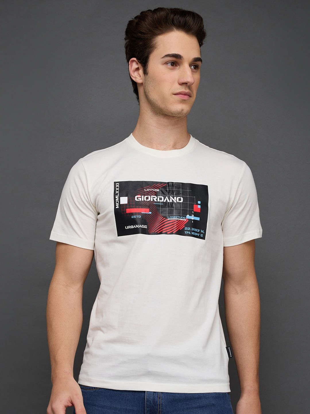 GIORDANO Men Graphic Printed Round Neck Cotton T-shirt