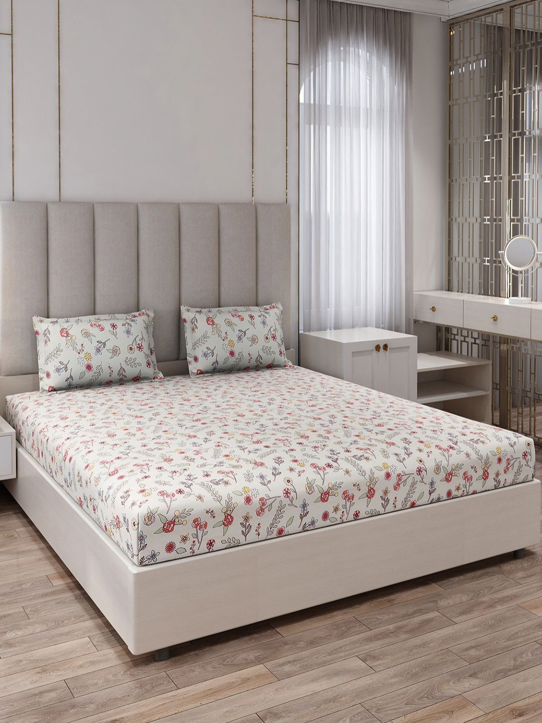 Monte Carlo Off White Floral Polyester 144 TC King Bedsheet with 2 Pillow Covers-265 x 275 cm