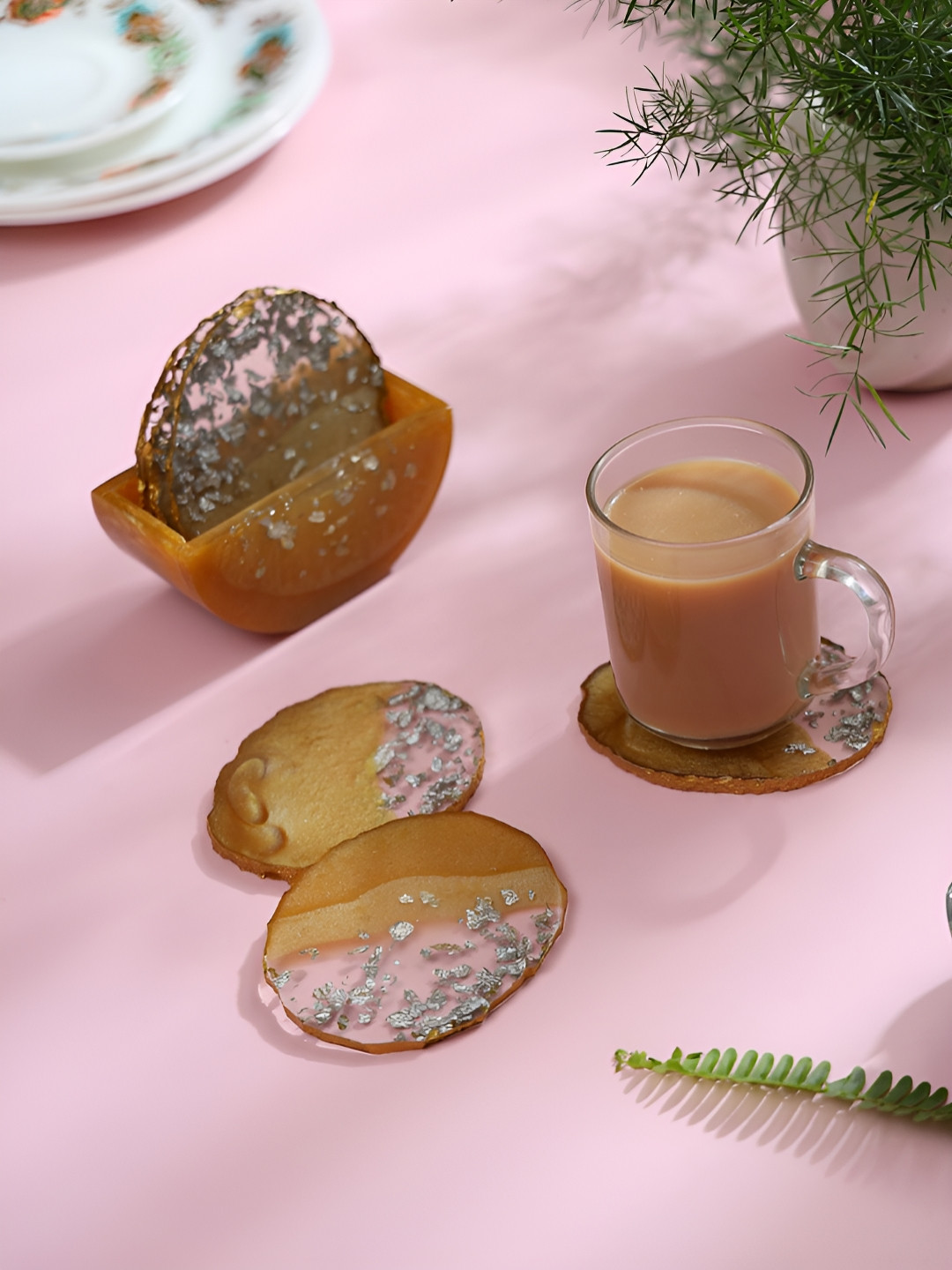 DULI Transparent & Gold-Toned 6 Pieces Embellished Round Coasters With Stand