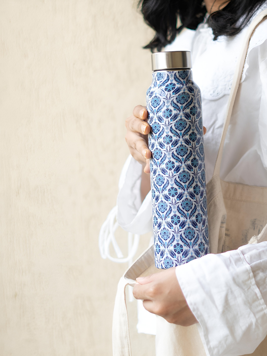Ritualistic Blue Floral Stainless Steel Spill Proof Water Bottle - 1L