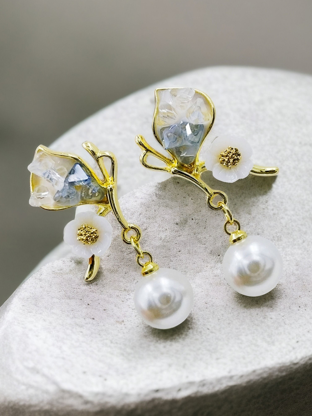 DressBerry Gld-Plated Artificial Stones Studded And Beaded Contemporary Drop Earrings