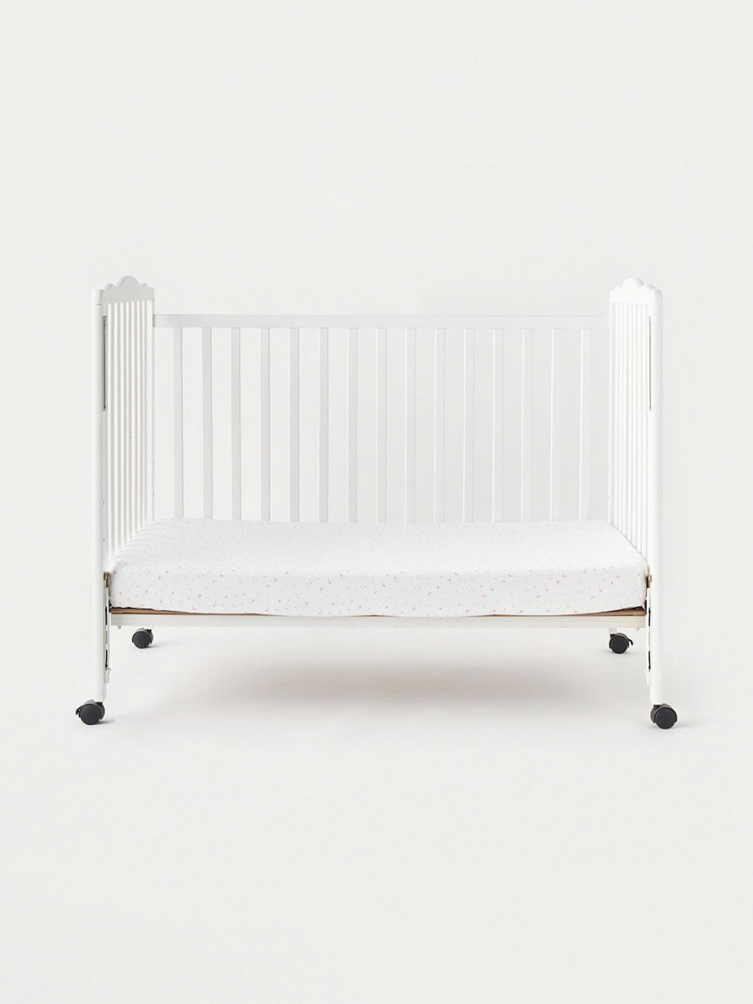Juniors by Babyshop Assorted White Conversational Cotton 120 TC Fitted Crib 2 Bedsheet -28 x 51 inches