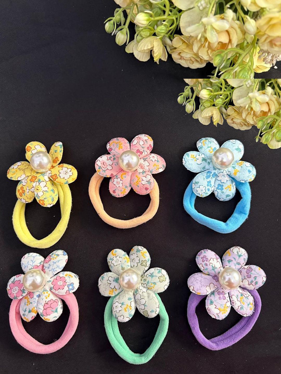 LYKAA Set of 6 Assorted Pearl Flower Rubber Bands