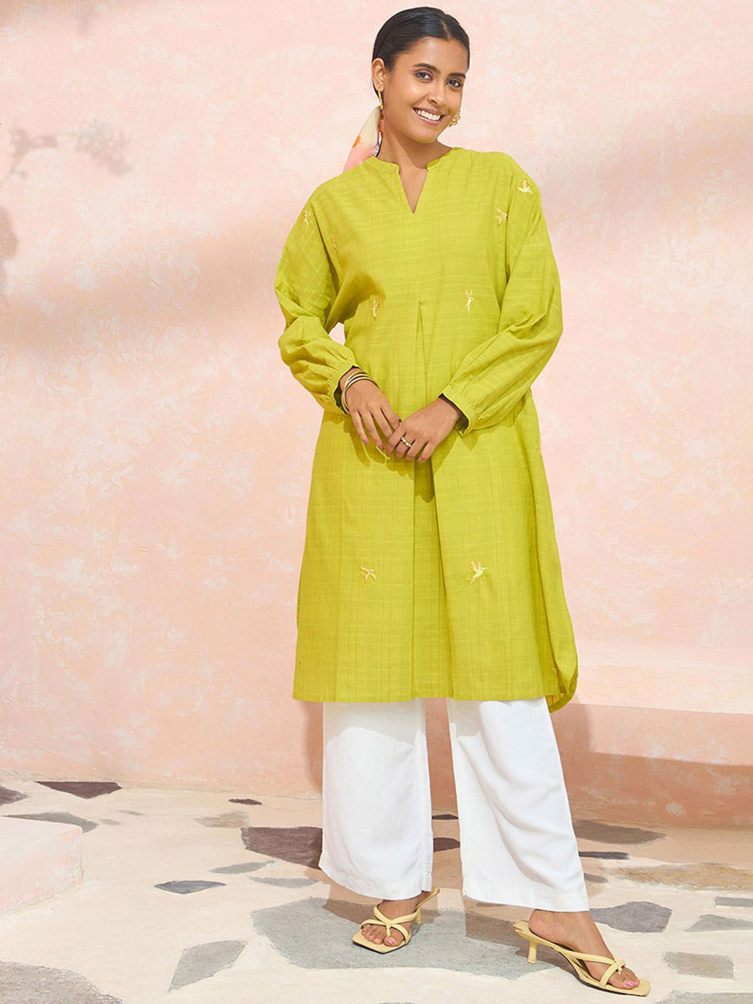 Taneira Abstract Embroidered Mandarin Collar Thread Work Cotton ALine Kurta