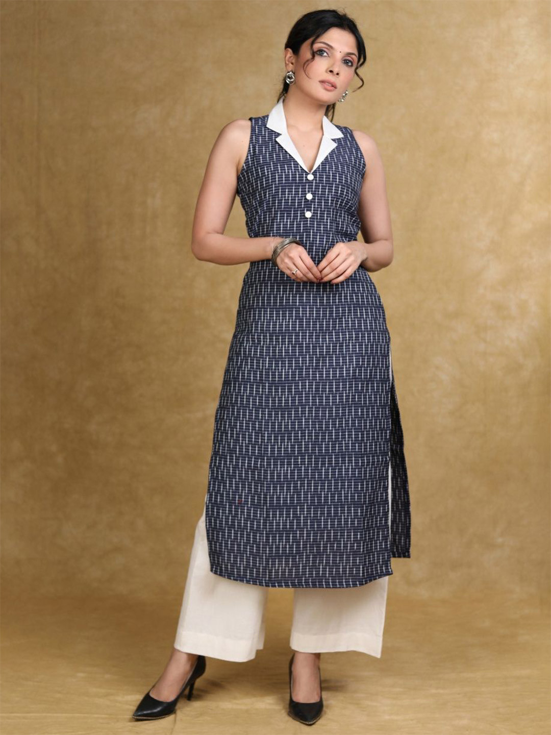SUJATRA Abstract Printed Lapel Collar Cotton Straight Kurta