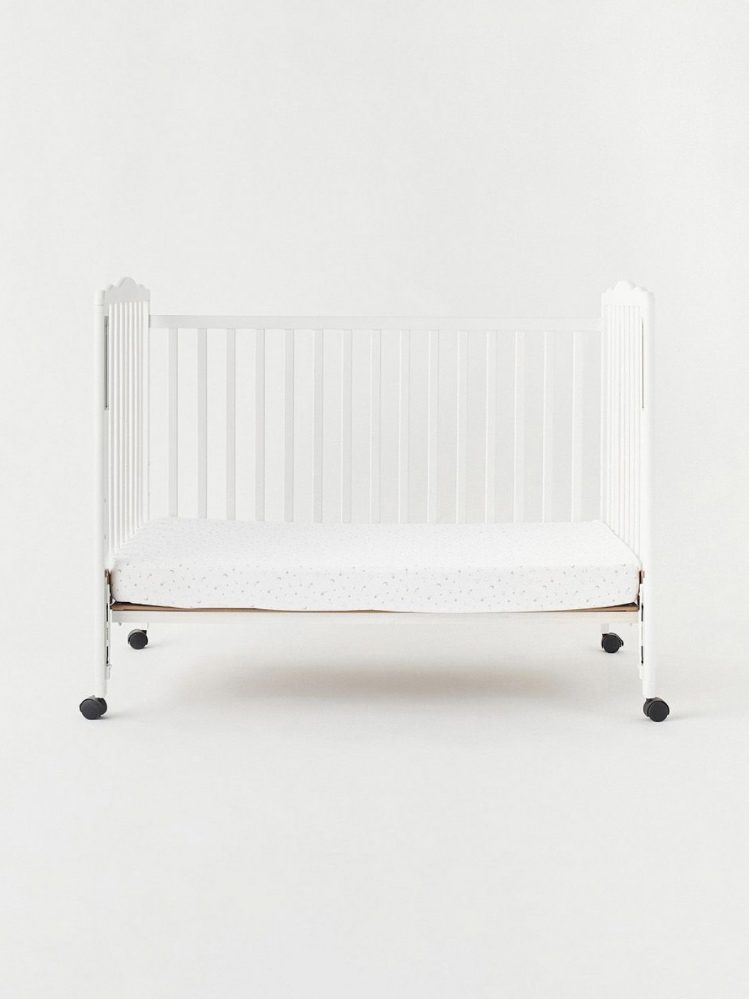 Juniors by Babyshop Assorted Graphic Pure Cotton 120 TC Fitted Single 2 Bedsheet -70 x 130 x 20 cm