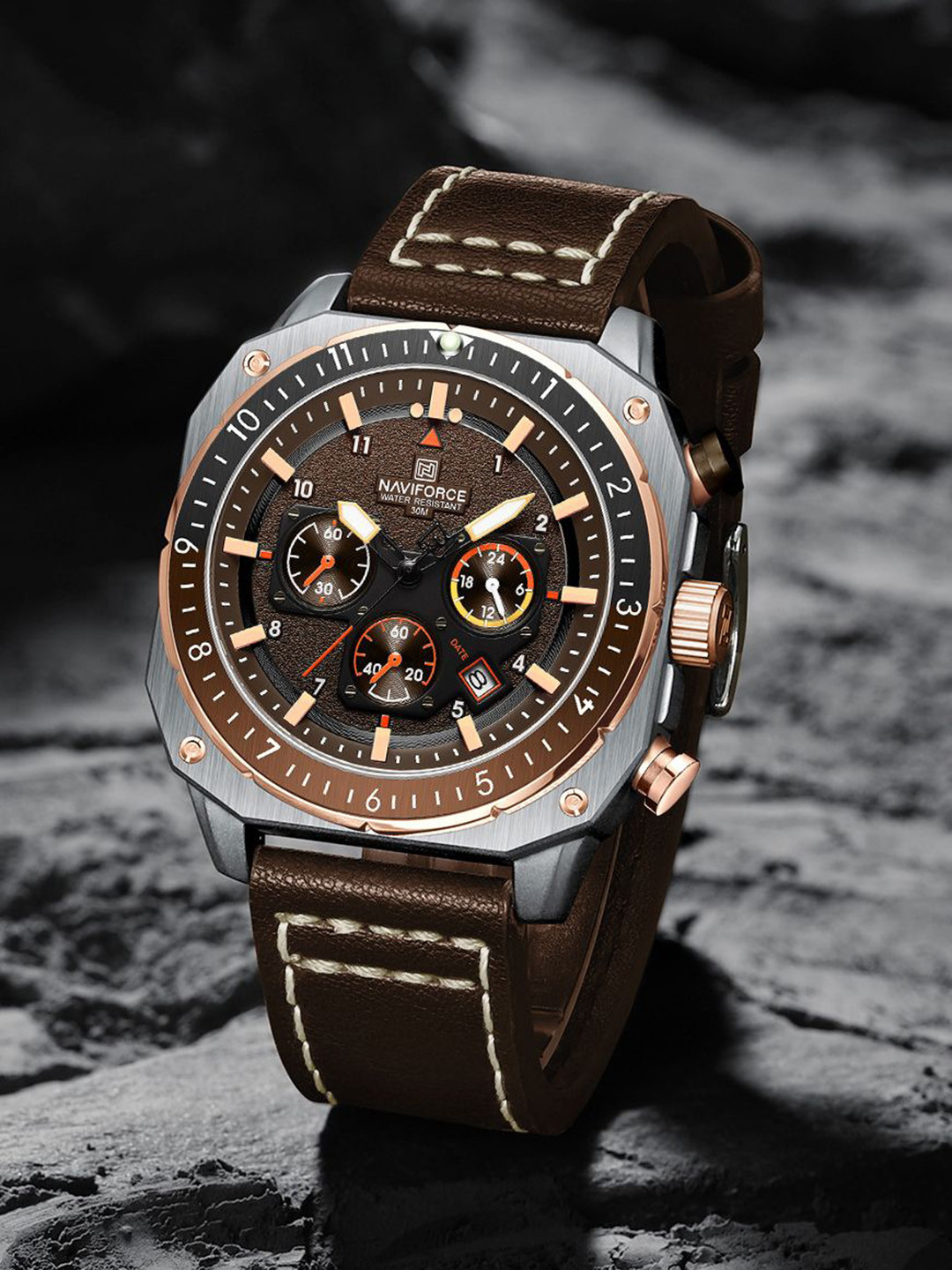 Naviforce Men Textured Dial & Leather Bracelet Style Straps Analogue Watch NF8057_S RG BN