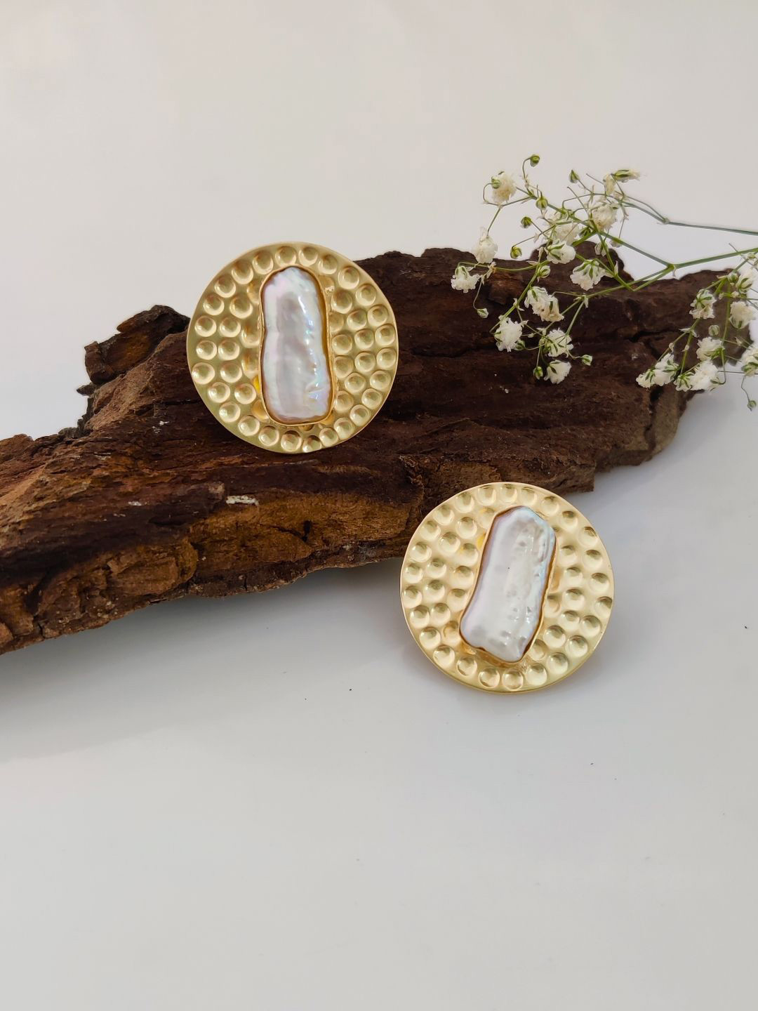 Mokshali Jewelry 16KT Gold-Plated Baroque Pearlescent Hammered Circular Studs