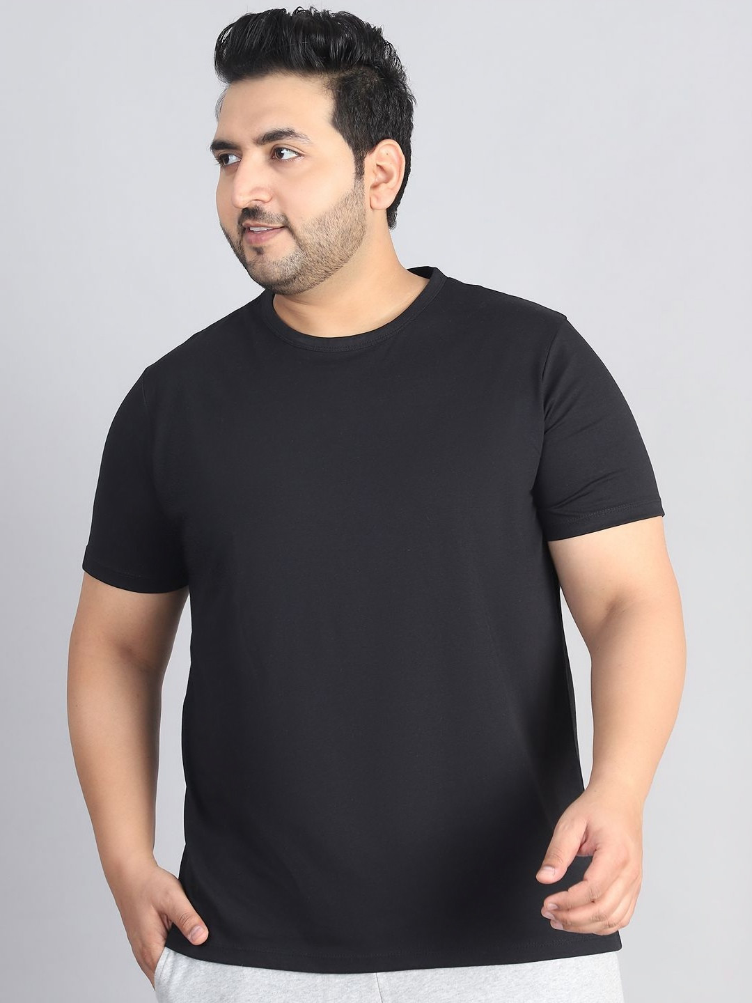 A AND K Men Plus Size Solid Round Neck Cotton T-shirt