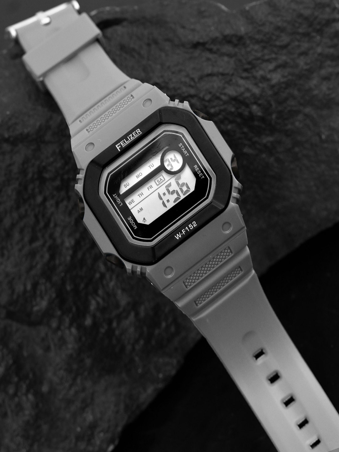 FELIZER Men Dial & Textured Straps Watch F152-LSKA-Gray