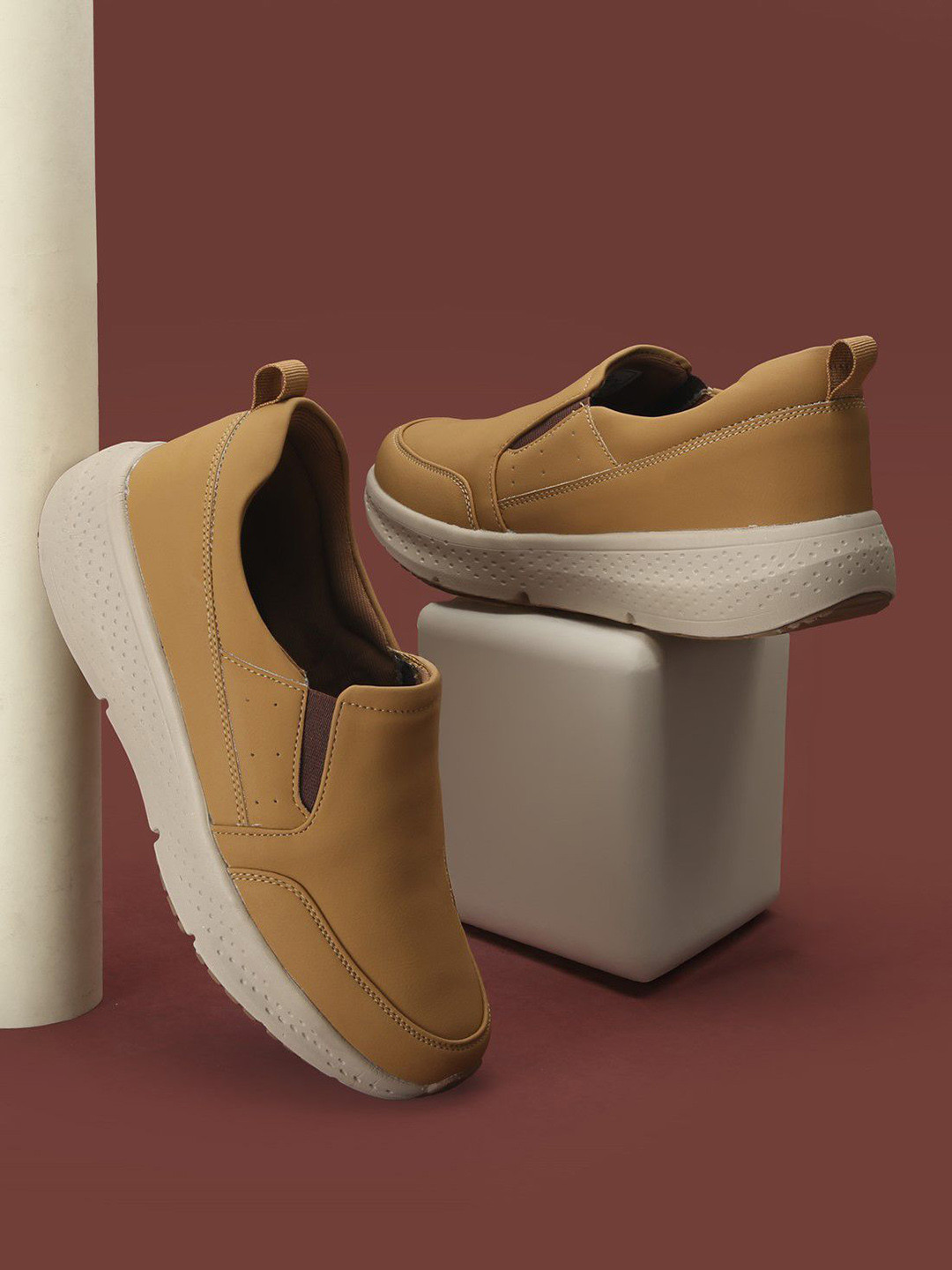 adeboy Men Comfortable Casual Sneakers