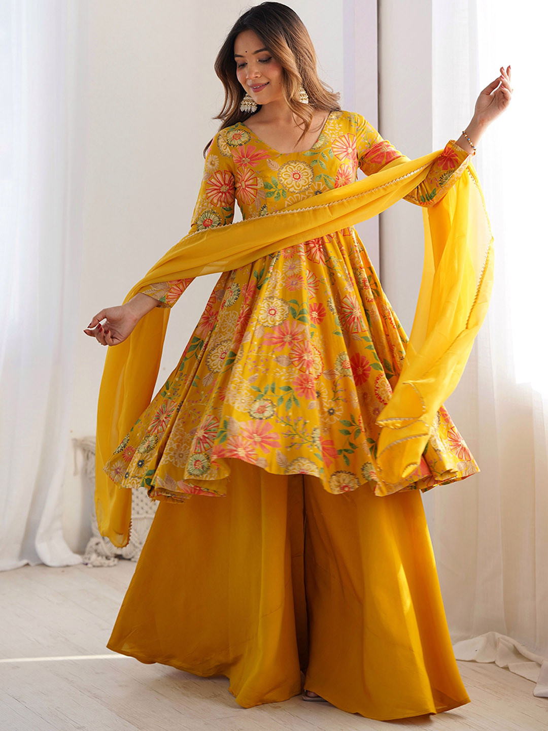CULTISE QUEEN Women Floral Printed Regular Chanderi Silk Kurta with Sharara & With Dupatta