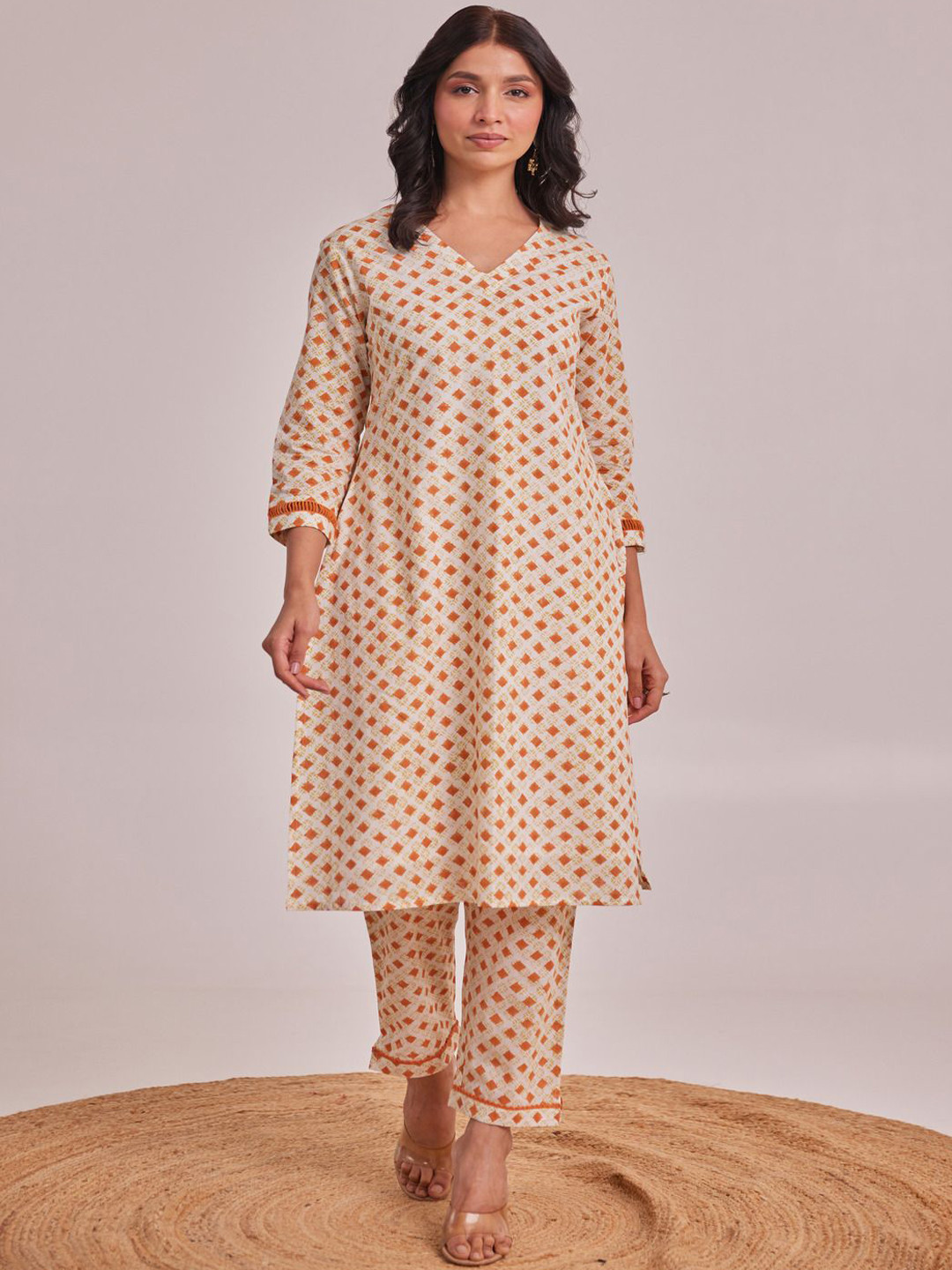 TARA-C-TARA Geometrical Block Printed V-Neck Pure Cotton Tunic With Trousers