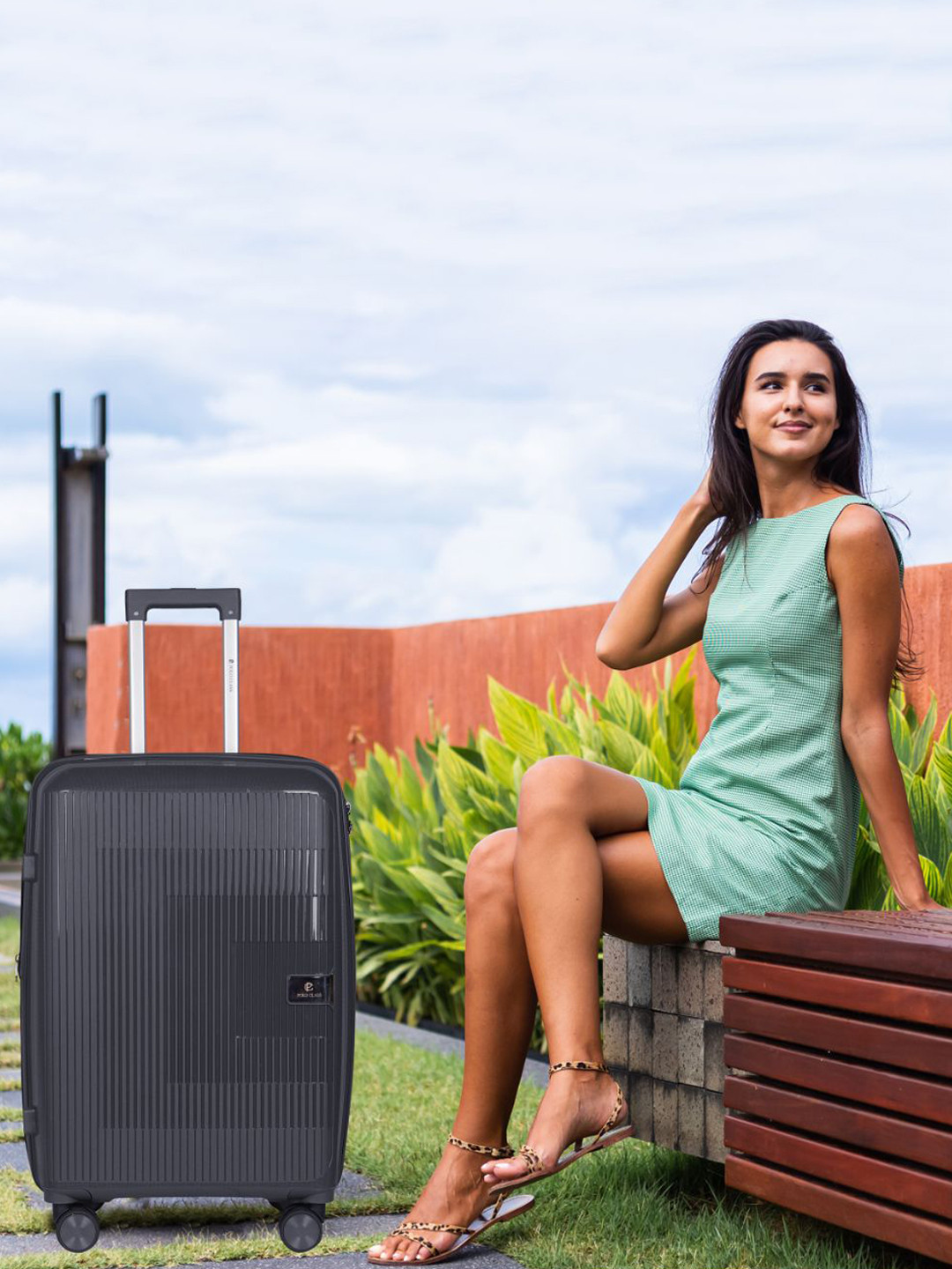 Polo Class 3Pc Set Trolley (20/24/28 inch) with vanity